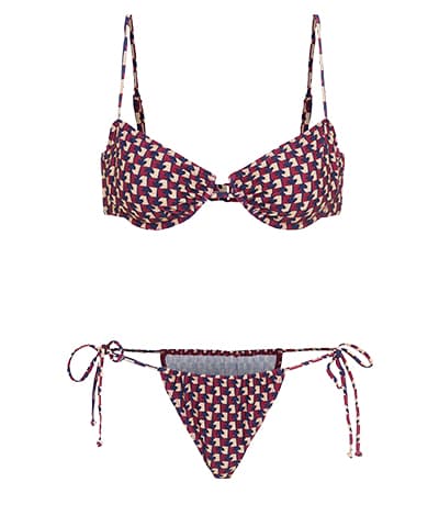 Gepunkteter Bikini mit Bügel-BH und seitlich gebundenem Höschen in Rot, Blau und Weiß, Vorderansicht